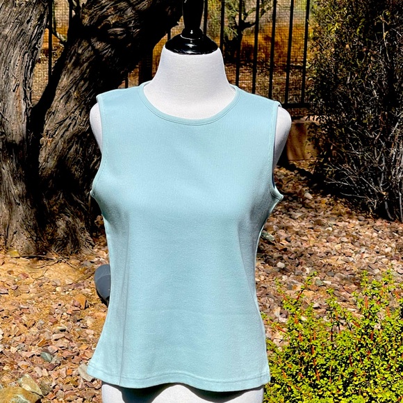 LIZ CLAIRBORNE LIZWEAR TOP - Picture 1 of 3